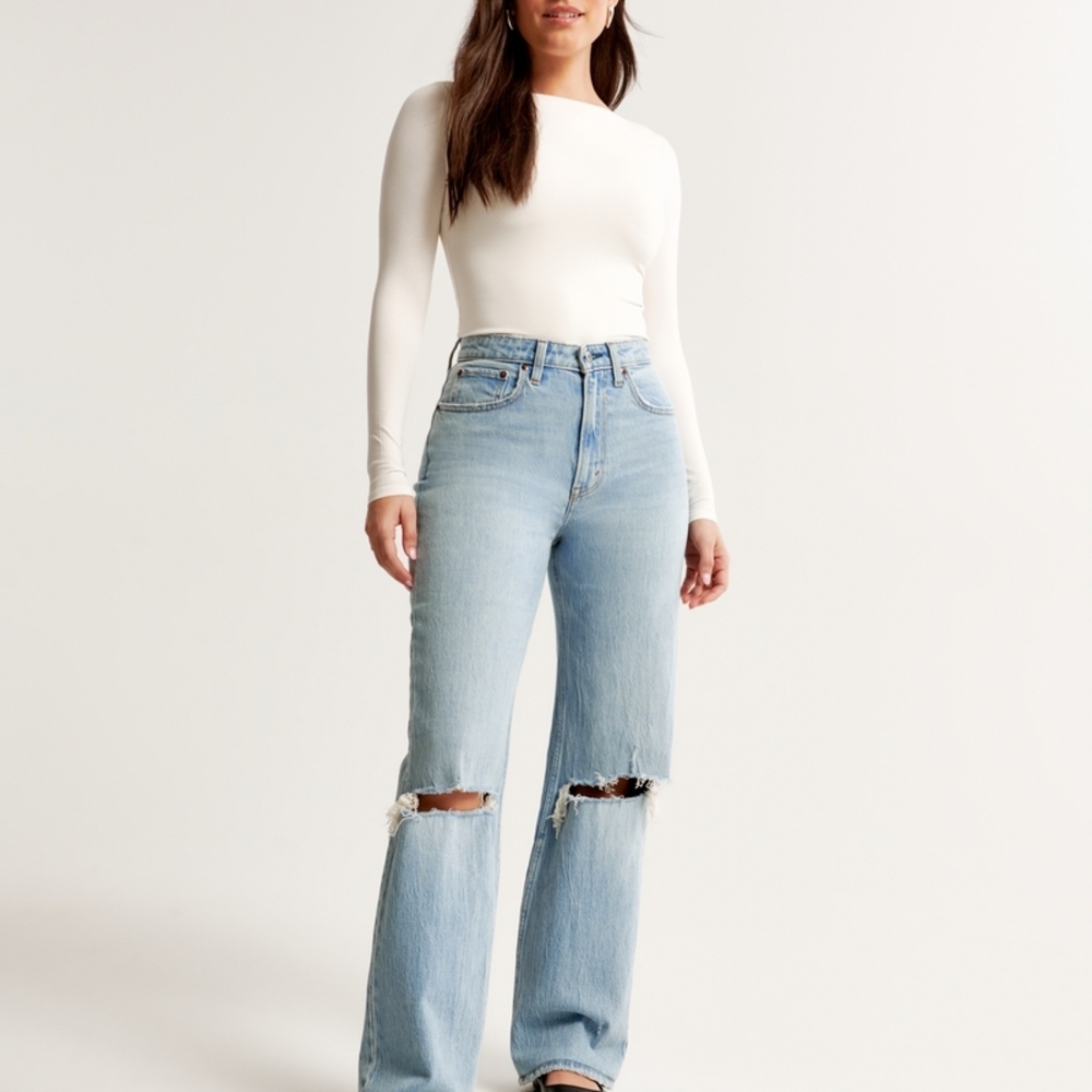 Classic Light Blue Women's Jeans